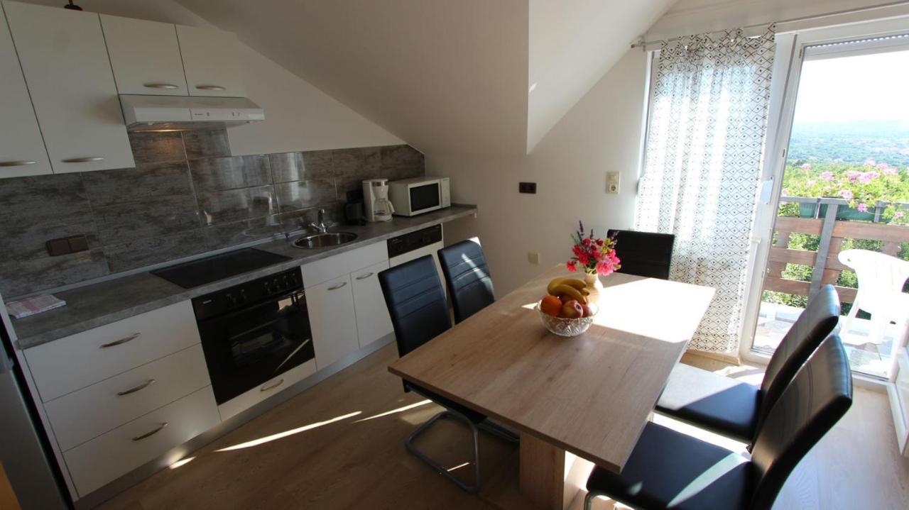 Apartments Marijana Srsici Esterno foto